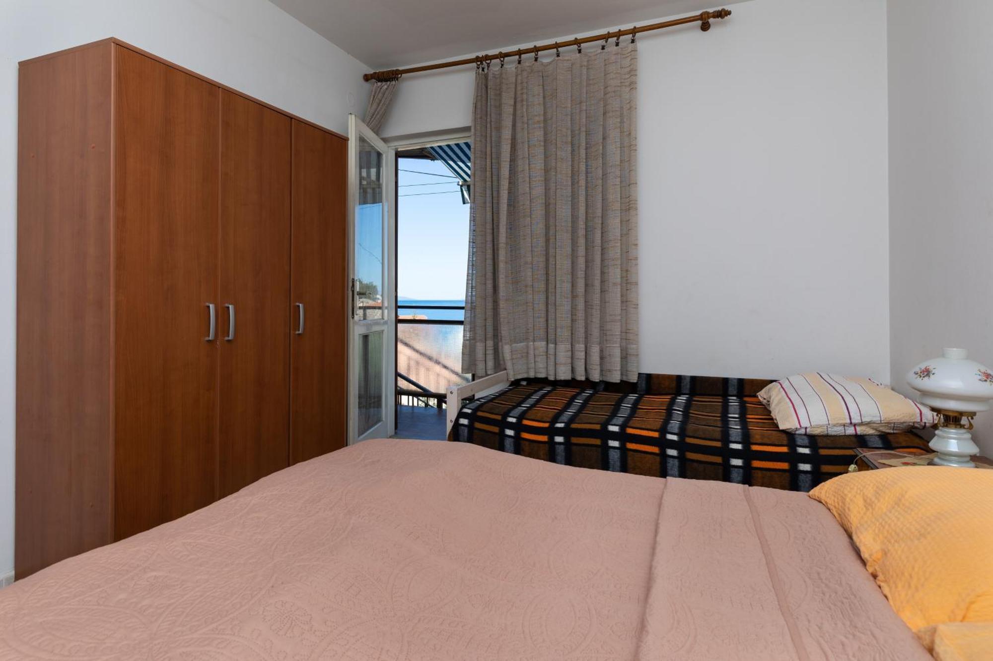 Apartments By The Sea Sumpetar, Omis - 9435 Room photo